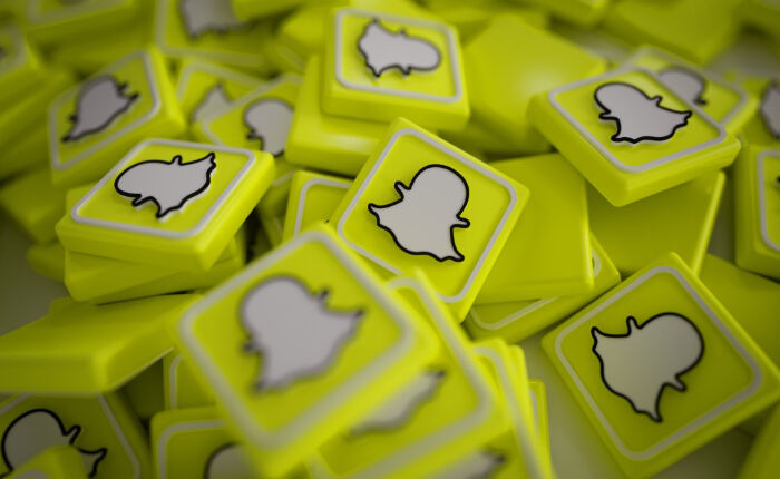 Cómo ver historias de Snapchat sin ser amigos (enero de 2024) 3 Historias de Snapchat